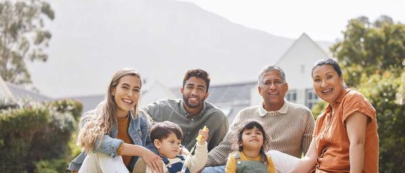 big-family-portrait-or-children-in-nature-to-rela-2025-04-06-10-16-35-utc