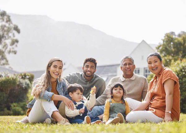 big-family-portrait-or-children-in-nature-to-rela-2025-04-06-10-16-35-utc